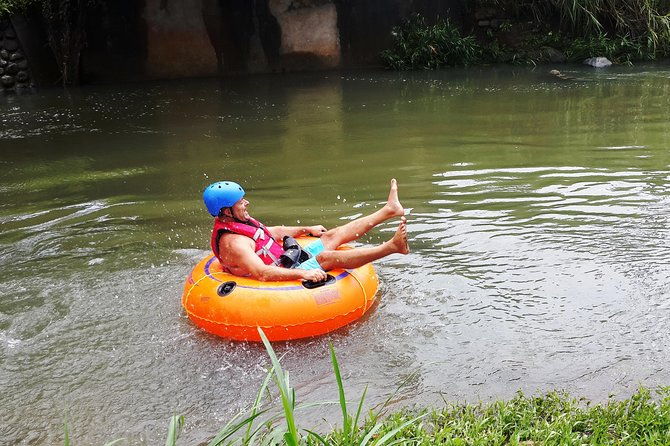funtastic-river-tubing