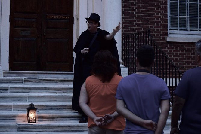 ghost-tour-of-philadelphia-by-candlelight-2