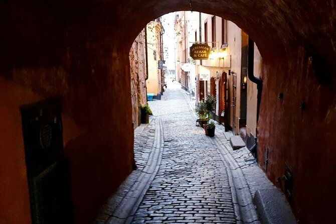 ghosts-of-stockholm-paranormal-exploration-game-and-tour