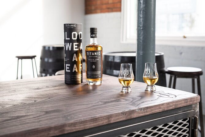 giants-causeway-and-whisky-distillery-tasting-tour-from-belfast