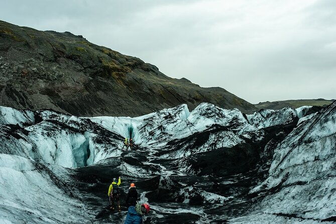 glacier-hike-at-solheimajokull-in-small-group-6-pers-max