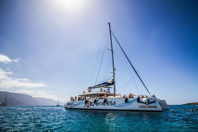 graciosa-marine-reserve-catamaran-day-trip-with-transfers