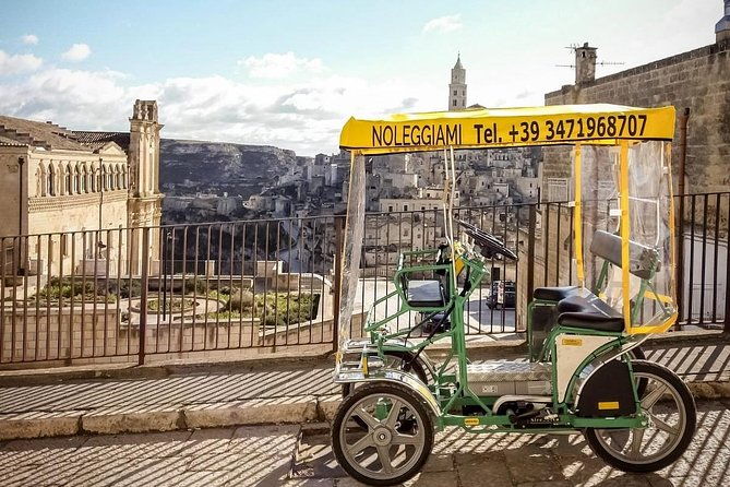 grand-tour-of-the-stones-in-electric-rickshaw