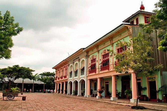 guayaquil-city-tour-and-historic-park-visit