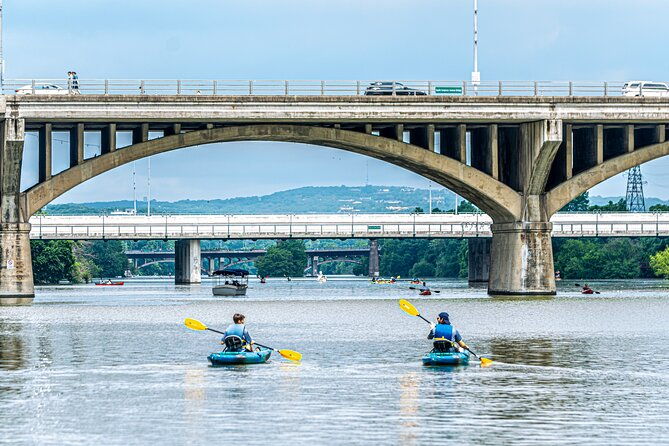 guided-downtown-skyline-kayak-tour-in-austin-2