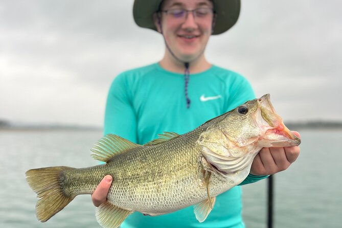 guided-fishing-trip-on-canyon-lake
