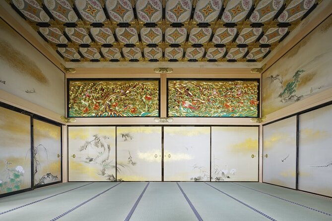 guided-garden-walk-nagoya-castle-gardens-historic-estate