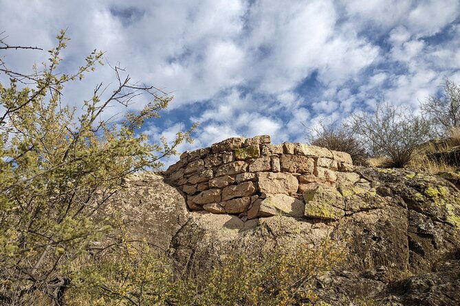 guided-hike-lime-kiln-desert-hike-on-the-lower-salt-river