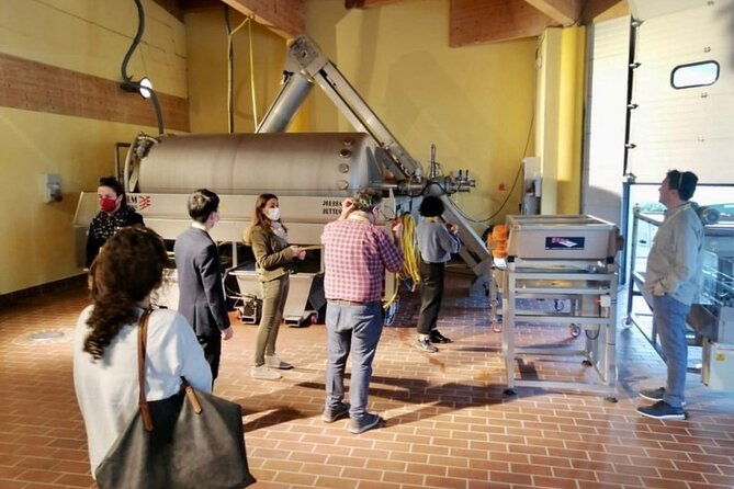 guided-premium-tour-in-lugana-doc-5-wines-from-perla-del-garda