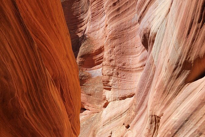 guided-tours-in-southern-utahs-slot-canyons-indian-ruins-and-national-parks-2