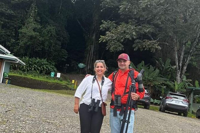 guided-walk-monteverde-biological-reserve-johns-nature-tours