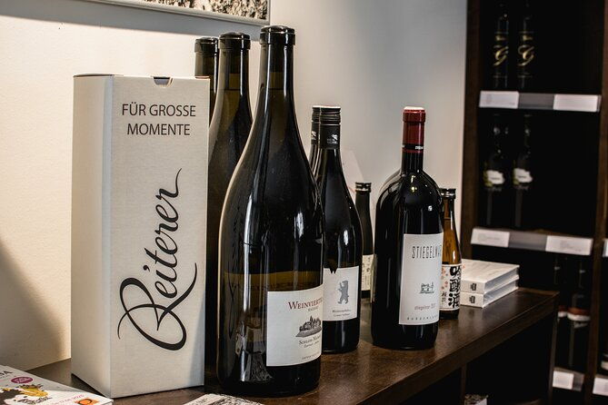 guided-wine-tasting-in-a-hidden-wine-bar