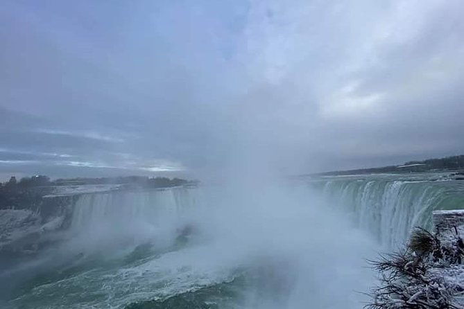guided-wine-tour-through-the-niagara-wine-trail-2