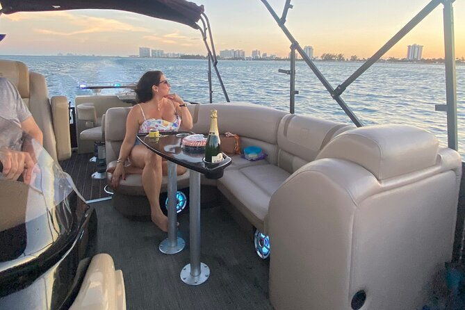 half-day-aqua-patio-rental-in-fort-lauderdale-7-to-11-people