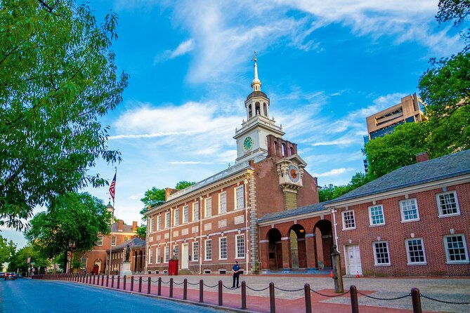 half-day-philadelphia-private-customized-tour-in-a-mercedes-suv