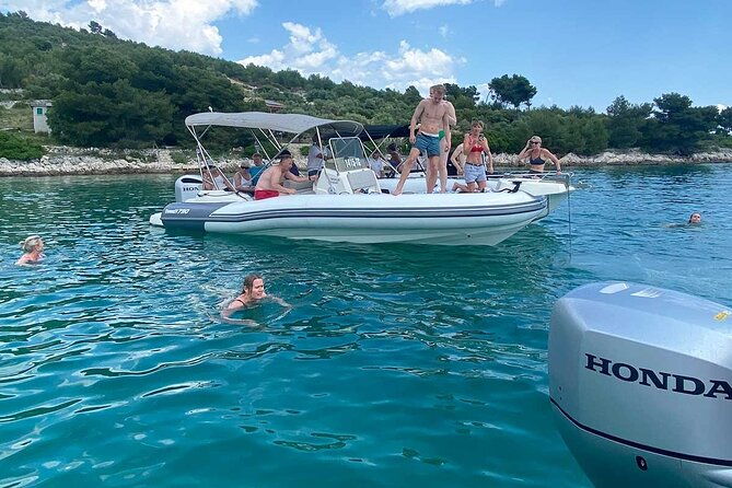half-day-speedboat-tour-to-solta-island-blue-lagoon-from-trogir