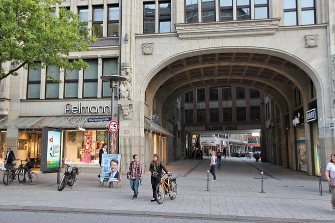 hamburg-private-walking-tour-highlights-hidden-gems-by-a-local
