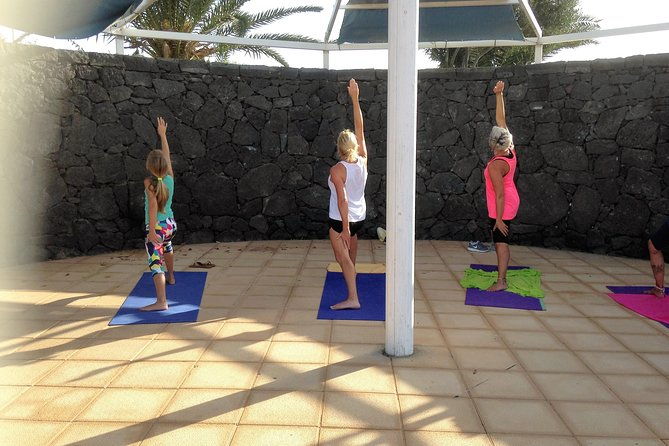 hatha-yoga-in-puerto-del-carmen-spain