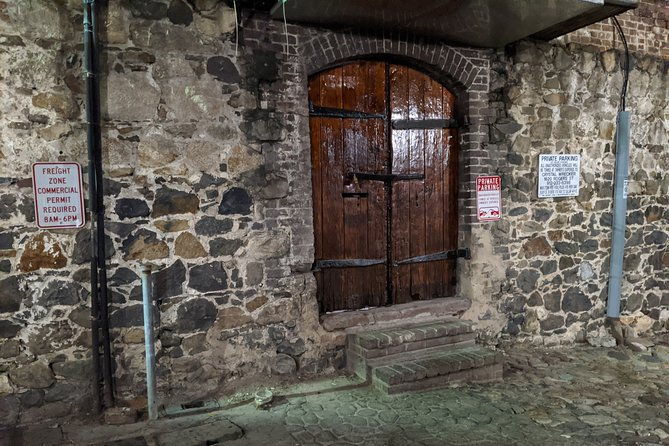 hell-cat-ghost-tour-savannahs-haunts-and-horror