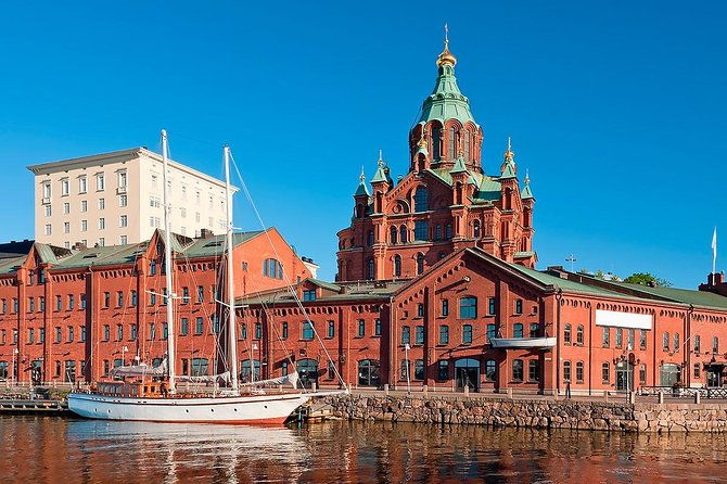 helsinki-walking-tour-with-private-professional-guide
