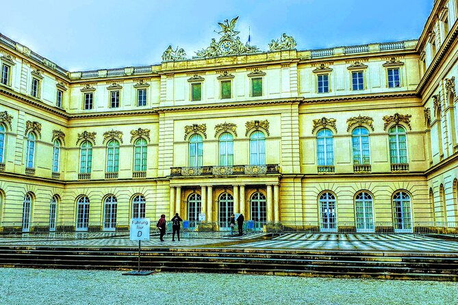 herrenchiemsee-palace-exclusive-lake-chiemsee-tour-with-salzburg-or-eagles-nest-from-munich
