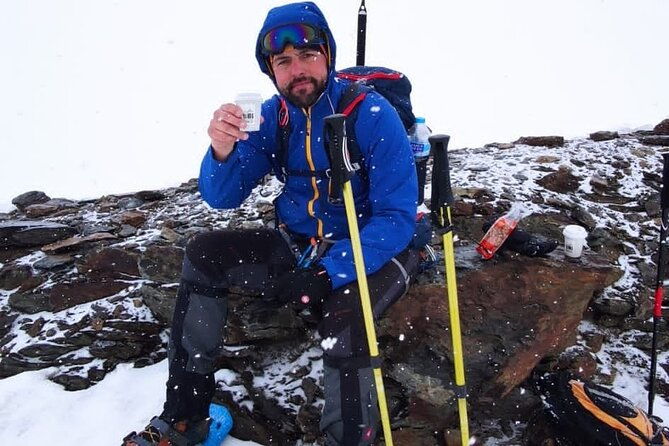hiking-snowshoeing-in-the-sierra-nevada-park-granada