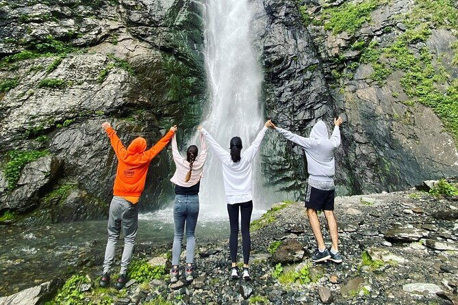 hiking-to-gveleti-waterfall-and-juta
