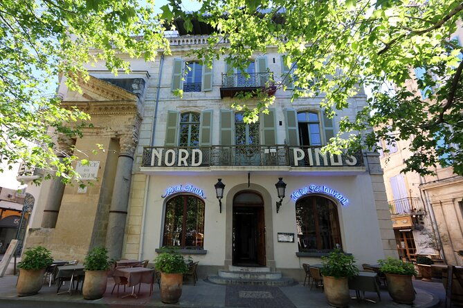 historic-arles-the-beaches-and-pink-flamingoes-of-the-camargue