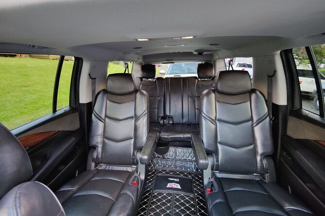 honolulu-airport-waikiki-hotels-private-transfer-by-luxury-suvup-to-5-people
