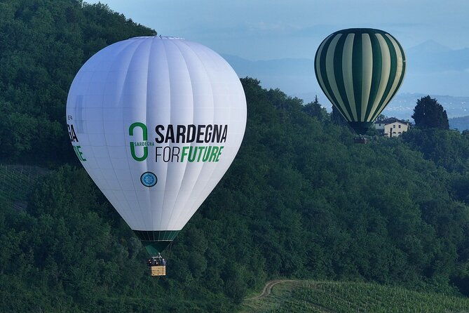 hot-air-balloon-over-the-hills-of-pienza-montalcino-and-val-dorcia