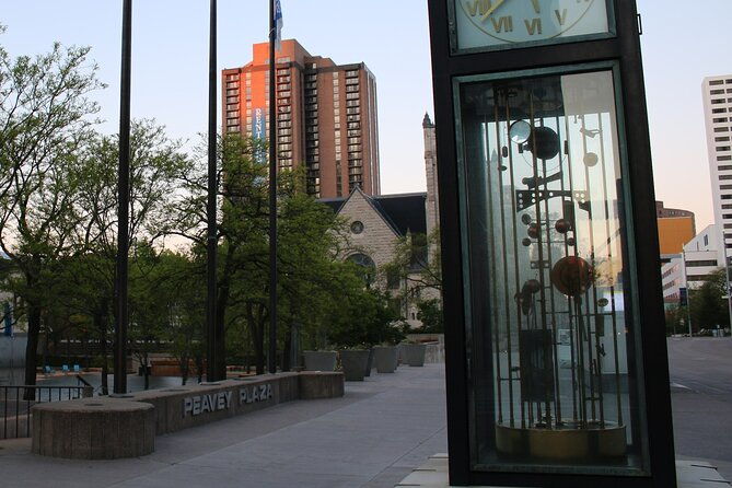 in-the-footsteps-of-prince-a-self-guided-audio-tour-of-downtown-minneapolis-2