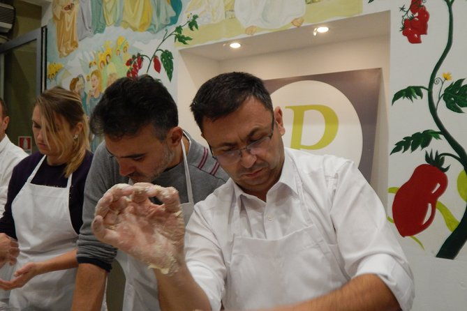italian-pizza-cooking-class-with-chef-francesco-in-padova