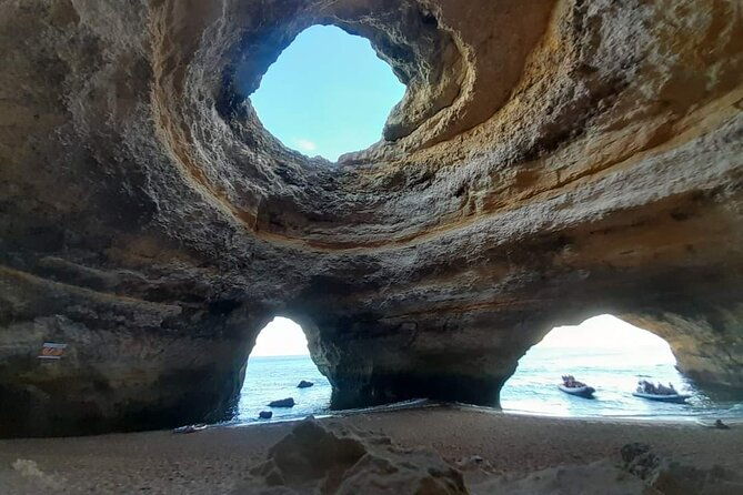 kayak-hire-on-benagil-beach