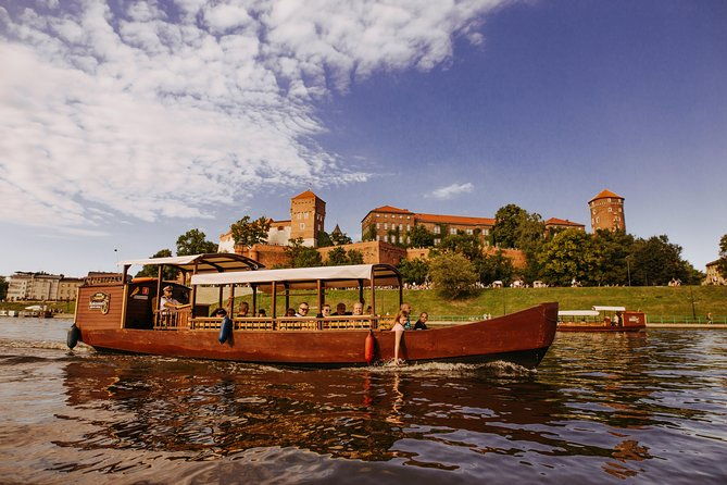 krakow-vistula-river-1-hour-sightseeing-cruise