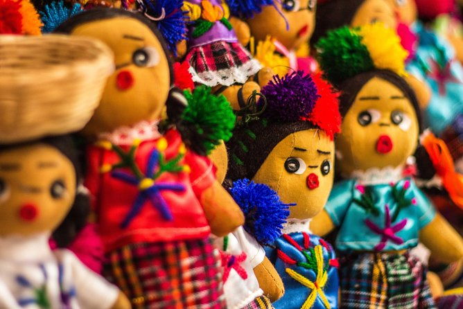 la-antigua-guatemalas-surrounding-villages-culture-color