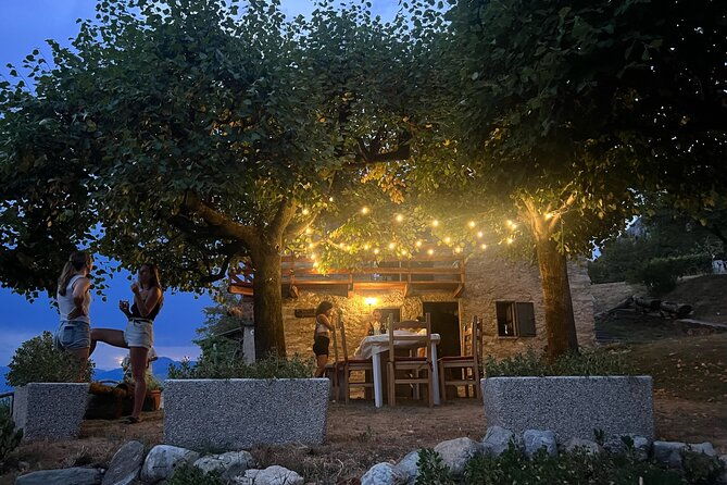 la-dolce-vita-hike-to-mountain-house-with-lake-view-aperitivo