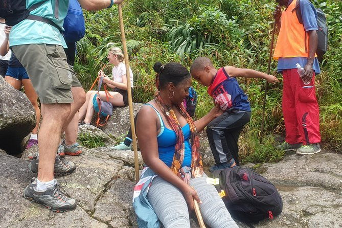 la-soufriere-volcano-hike-with-topdawg-taxi-and-tours