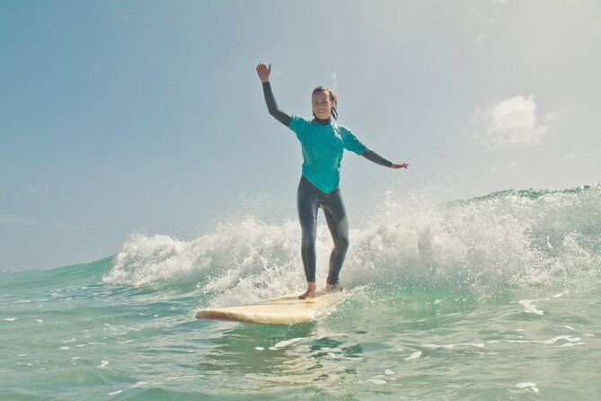 learn-to-surf-on-the-endless-beaches-in-southern-fuerteventura