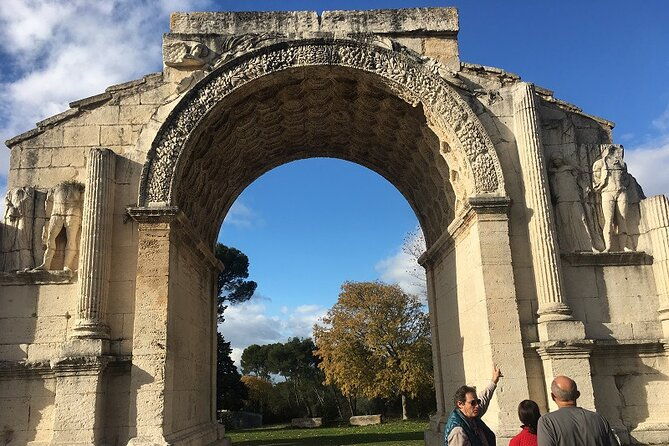 les-baux-de-provence-wine-day-tour-8-hours