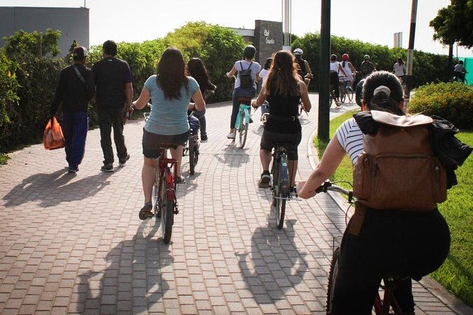 lima-bike-tour-miraflores-barranco-huaca-pucllana