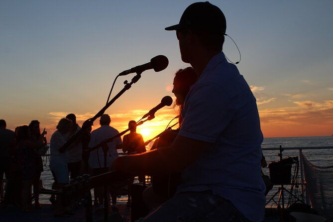 live-music-sunset-sail-with-drinks-included