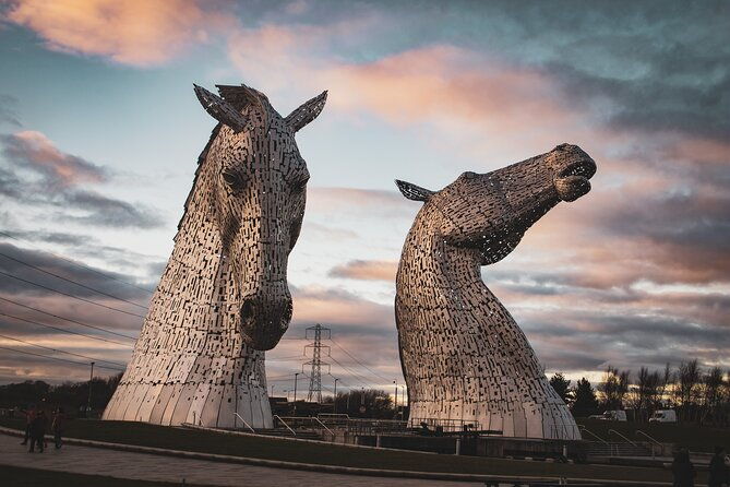 loch-lomond-highland-cows-victorian-town-kelpies-half-day-tour