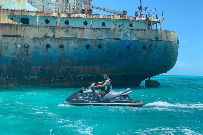 lunch-seafari-to-pristine-cays-shipwreck-and-lunch-at-tiki-bar