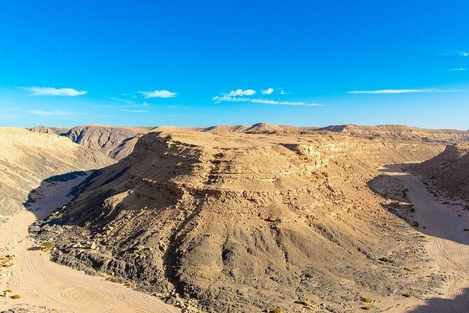 luxury-desert-safari-tour-morning-afternoon-from-hurghada
