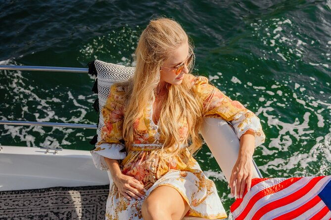 luxury-private-miami-river-e-boat-cruise-wine-and-charcuterie