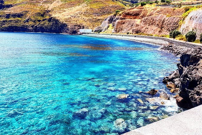 madeira-jeep-4x4-old-forest-full-day-tour-incl-pico-arieiro