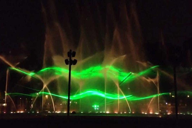 magic-water-show-and-dinner-at-most-popular-restaurant-in-barranco-dance-show