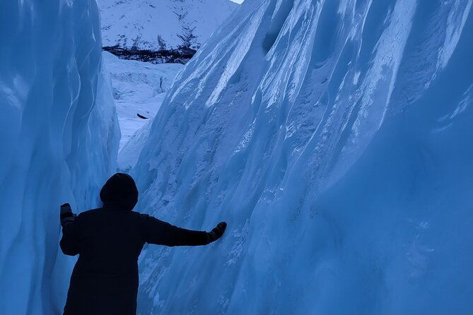 matanuska-glacier-hike-with-lunch-summer-winter