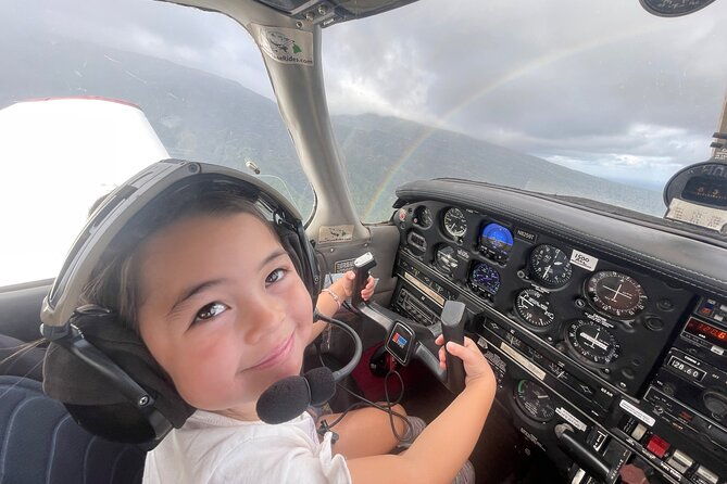 maui-private-air-tour-aquamarine-emerald-dream-2-5-people-2