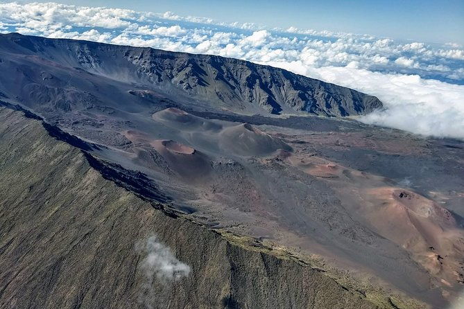 maui-private-vip-air-tour-volcano-crater-haleakala-2-5-max